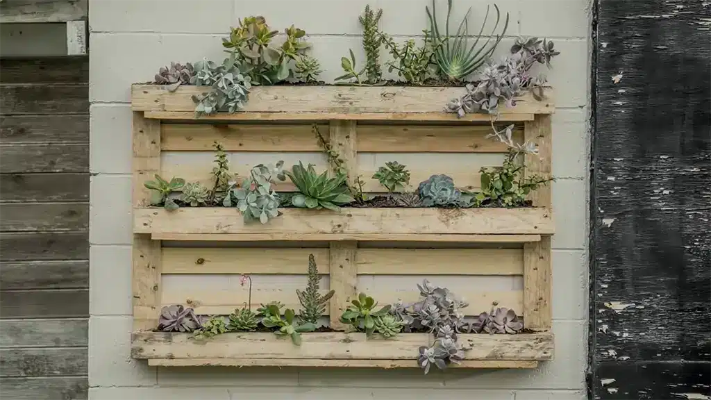 Guía fácil para hacer un jardín vertical con un palet 1 Guía fácil para hacer un jardín vertical con un palet